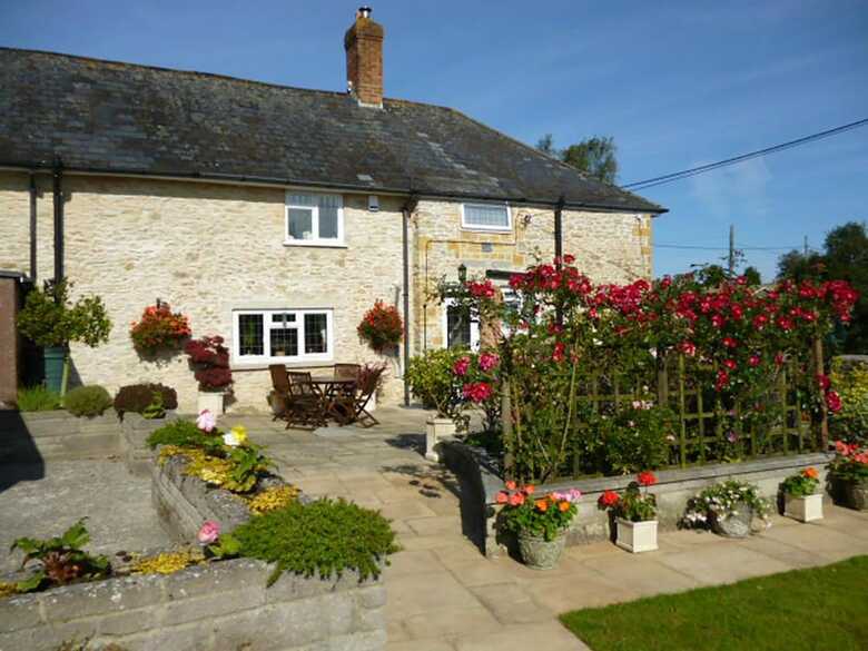 Hostal Quiet Woman House