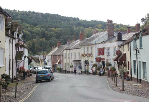 Hostal Exmoor House