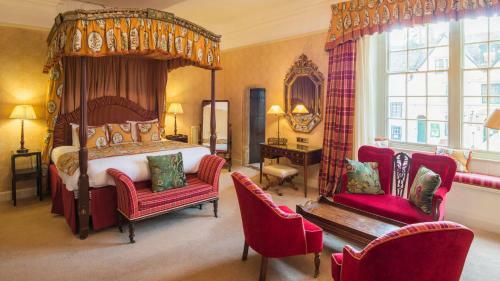 Hotel Luttrell Arms