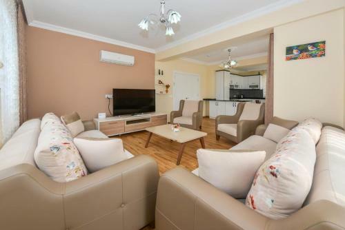 Karbeyaz - 5 Bedroom Luxury Villa In Hisaronu