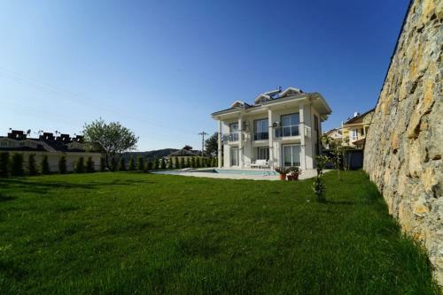 Karbeyaz - 5 Bedroom Luxury Villa In Hisaronu