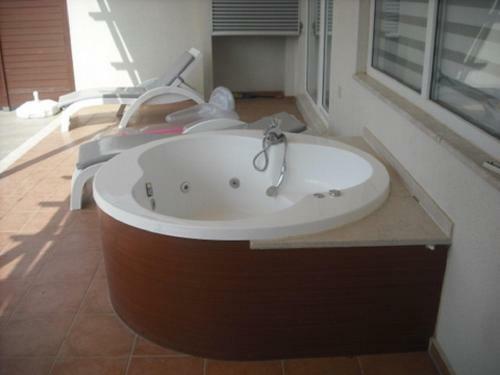 Apartamento Babylon Bliss Is A Unique 3 Bed 3 Bath Duplex Home With Its Own Private Pool