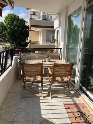 Bright And Comfortable Apartment For Families