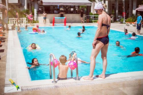 Nergos Garden Hotel
