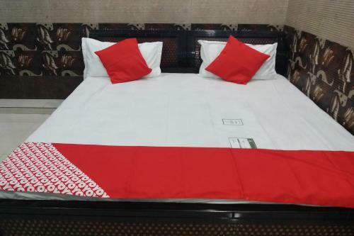 Oyo 43961 Hotel Yatra