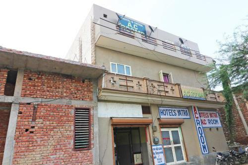 Oyo 43961 Hotel Yatra
