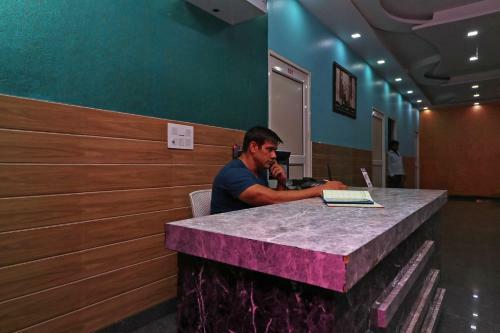 Oyo 43961 Hotel Yatra