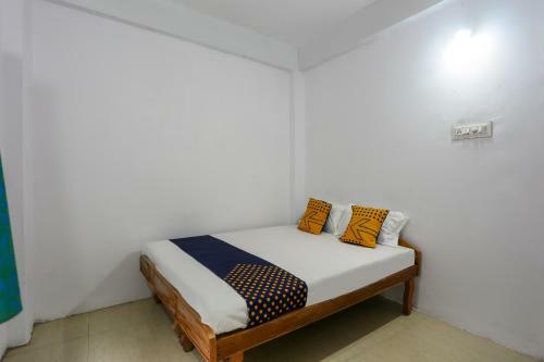 Hotel Spot On 49577 Thozhupaadan Residency