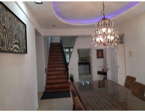 Luxury 4bhk Villa 2 Mins Walk To Beach