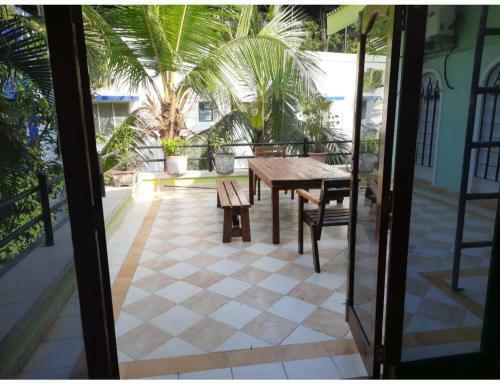 Luxury 4bhk Villa 2 Mins Walk To Beach
