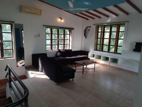 Luxury 4bhk Villa 2 Mins Walk To Beach