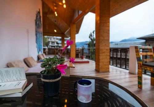 Robinhood Travel Hostel