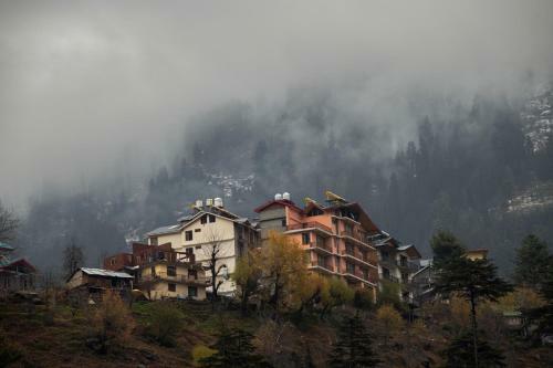 Robinhood Travel Hostel