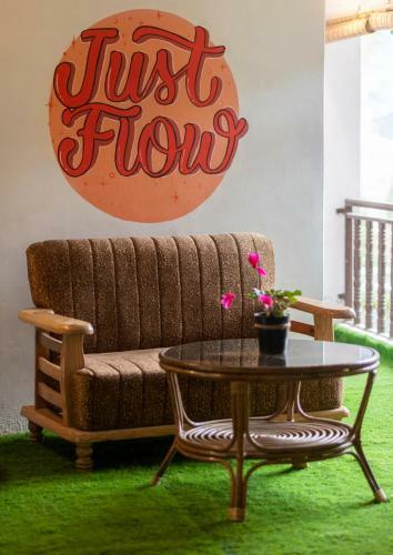 Robinhood Travel Hostel