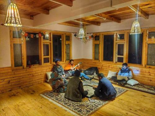 Rustling Pines Cottage Manali