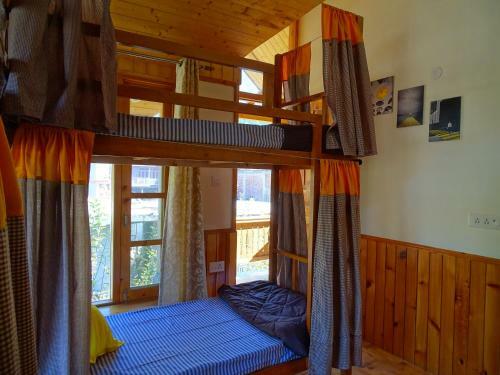 Fl�stern Hostel And Caf�