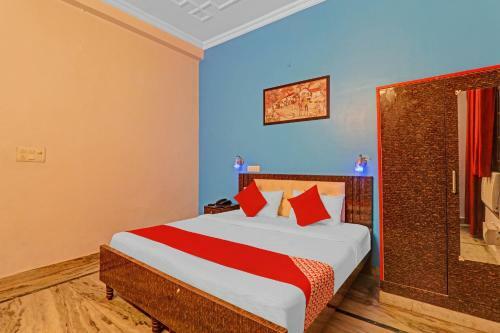 Oyo Flagship 79491 Jk Royal Hotel