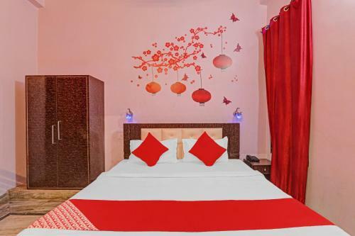 Oyo Flagship 79491 Jk Royal Hotel