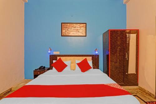 Oyo Flagship 79491 Jk Royal Hotel