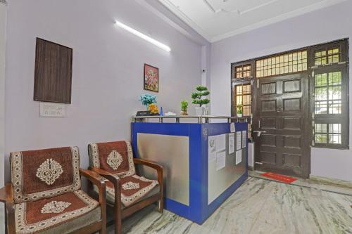 Oyo Flagship 79491 Jk Royal Hotel