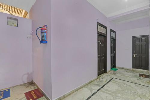 Oyo Flagship 79491 Jk Royal Hotel