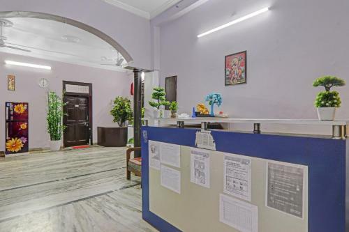 Oyo Flagship 79491 Jk Royal Hotel