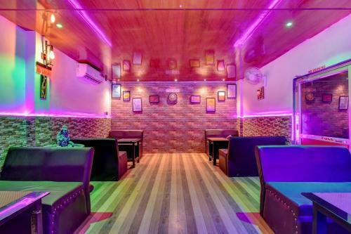 Hotel Oyo Collection O 80929 Roadside Inn