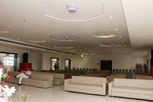 Hotel Savitri Signature
