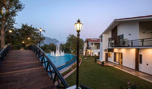 An Extravagant Luxurious Pushp Villa Overlooking The Ganges And Rishikesh Valley