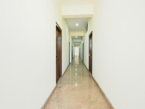 Capital O 85045 Hotel Bricknest