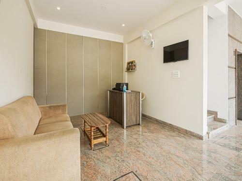 Capital O 85045 Hotel Bricknest