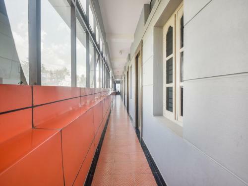 Hotel Spot On 82761 Chithra Residency