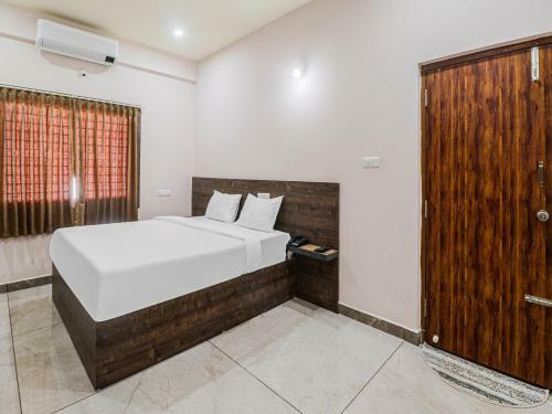 Hotel Oyo 71141 Parvathi Comforts