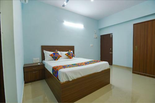 Fabhotel Bricknest Suites