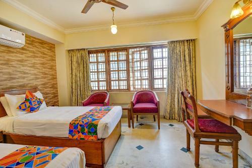 Fabhotel Maurya Residency