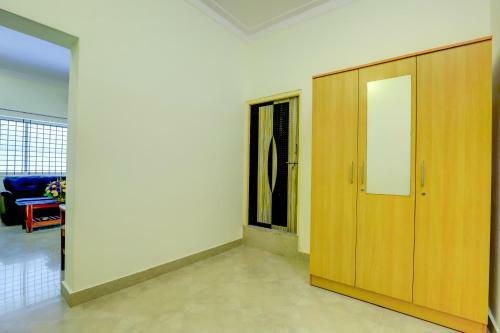 Hotel Ezzenza Royal Garden Brindavan Resort