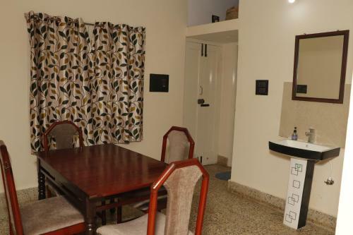 Villa Chandana Home Stay