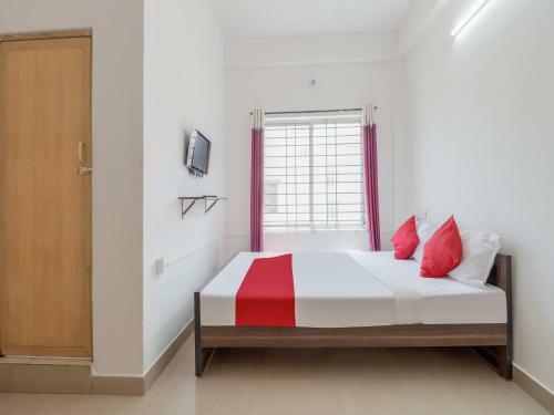 Oyo Flagship 83216 Milano Hotel Mysore