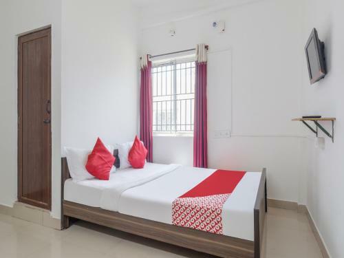 Oyo Flagship 83216 Milano Hotel Mysore