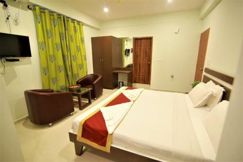 Lodge Golden Residency