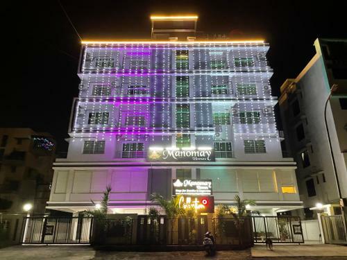 Hotel Manomay Homes