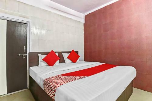 Hotel Oyo 82075 Chintamani Inn Service Apartment