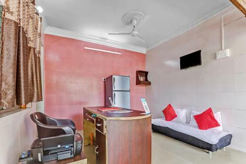 Hotel Oyo 82075 Chintamani Inn Service Apartment