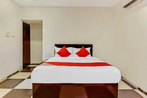 Oyo 79916 Flagship Hotel Orient Eleven