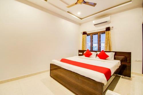 Hotel Capital O 37958 Rvn Guest Inn