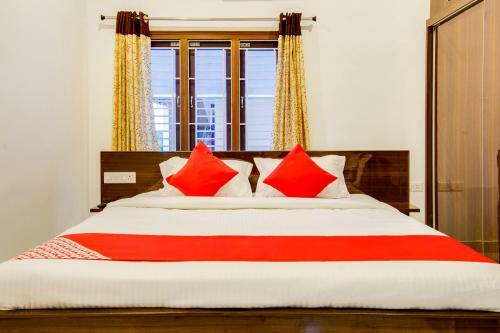 Hotel Capital O 37958 Rvn Guest Inn