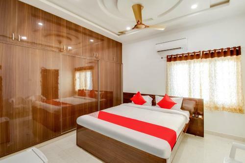 Hotel Capital O 37958 Rvn Guest Inn