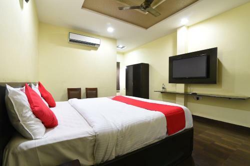 Hotel Capital O 41636 Celebrations Residency