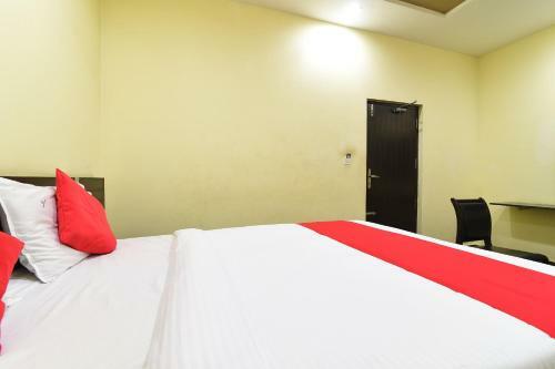 Hotel Capital O 41636 Celebrations Residency