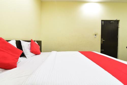 Hotel Capital O 41636 Celebrations Residency